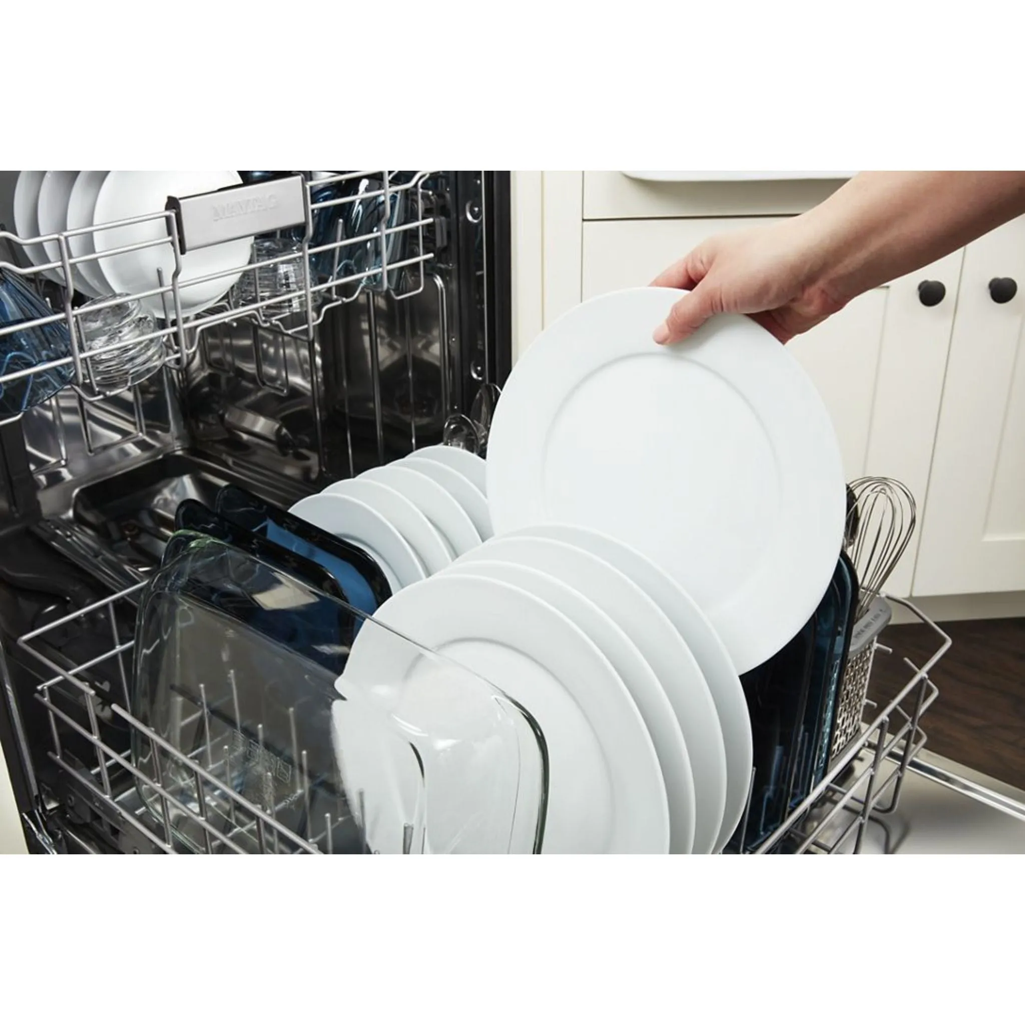 Maytag Top control dishwasher with Third Level Rack and Dual Power Filtration (MDB9959SKZ)